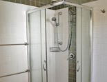 Privates Bad mit Dusche Privates Bad mit Dusche